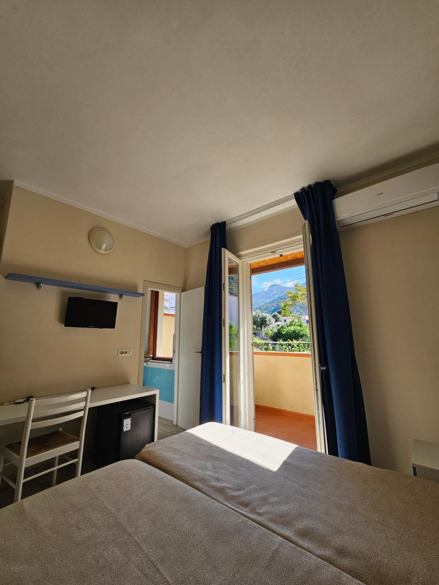 פומונטה Hotel Corallo מראה חיצוני תמונה