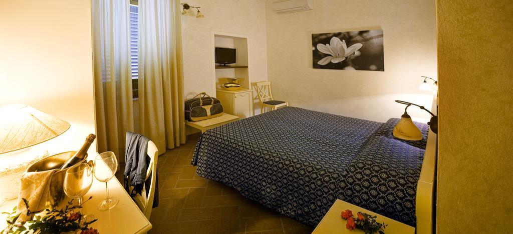 פומונטה Hotel Corallo מראה חיצוני תמונה