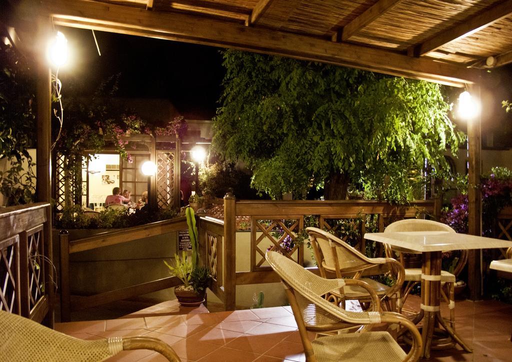 פומונטה Hotel Corallo מראה חיצוני תמונה